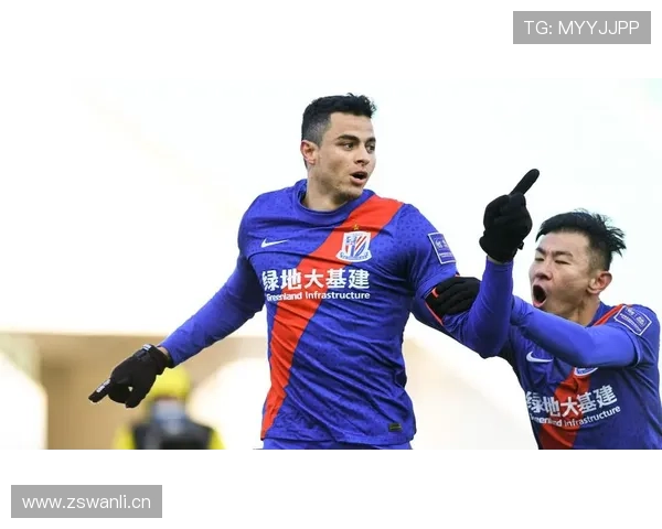 莫雷诺：申花如家与老友微信聊球